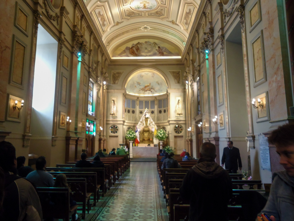 Interior da Catedral Metropolitana de Santiago