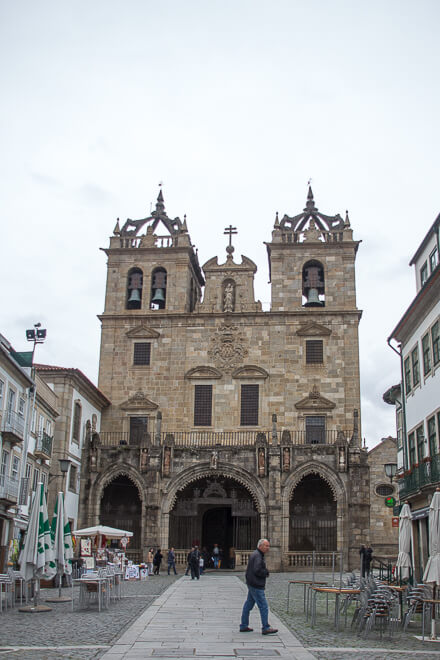 Entrada da Sé de Braga Portugal