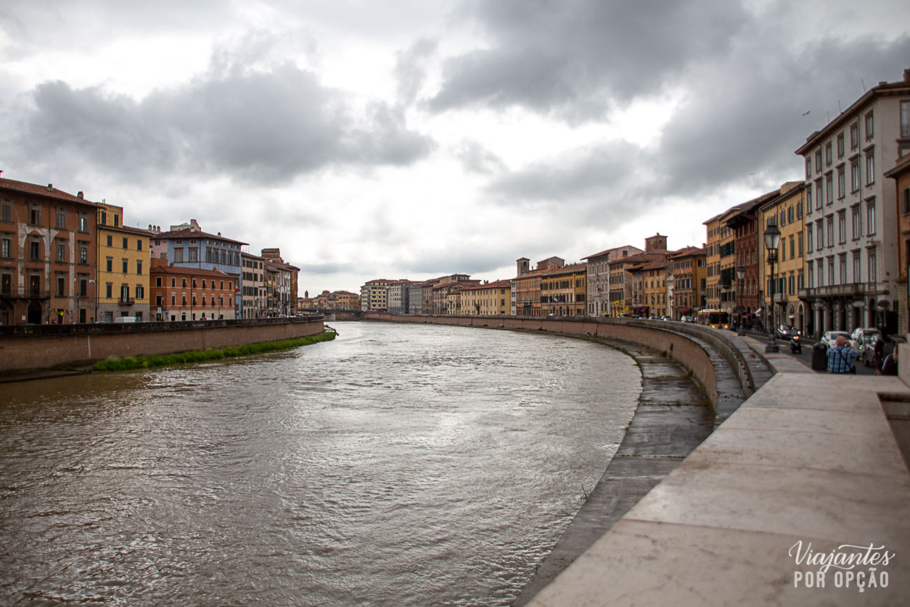 roteiro de um dia em pisa - rio Arno